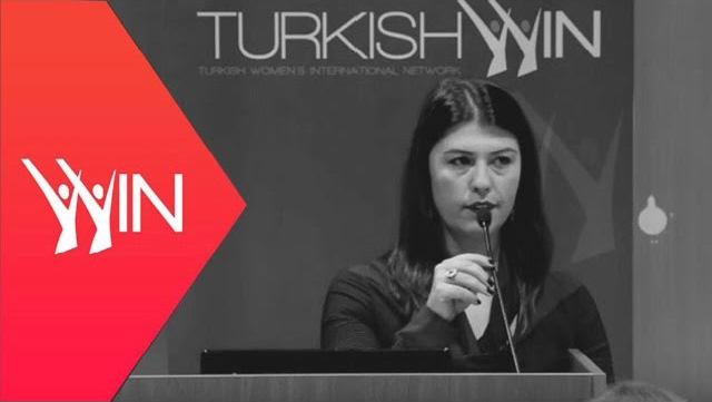 Evrim Aras | Doğada Esnemeyen Kırılır